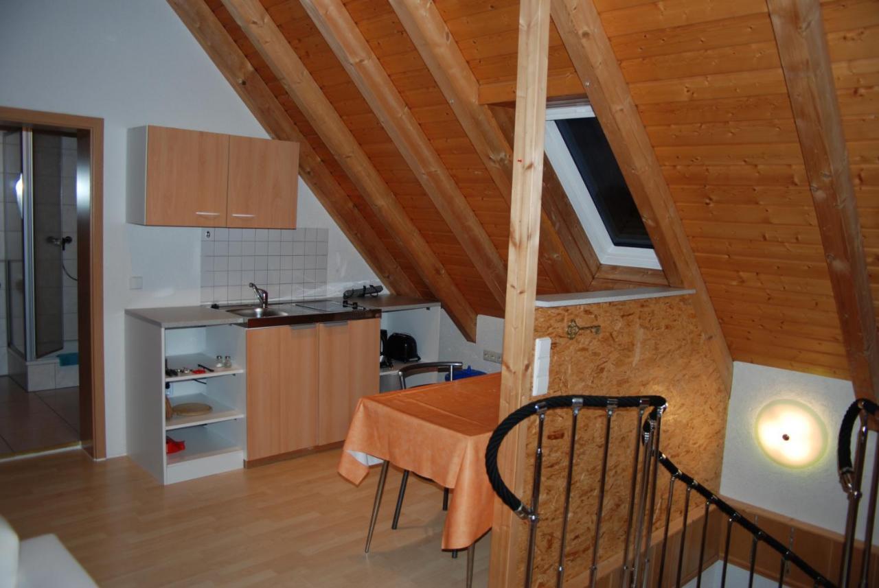 Ferienwohnungen Schaefer Obersulm Exterior foto