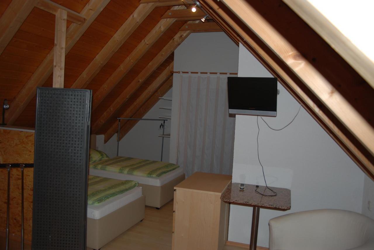 Ferienwohnungen Schaefer Obersulm Exterior foto