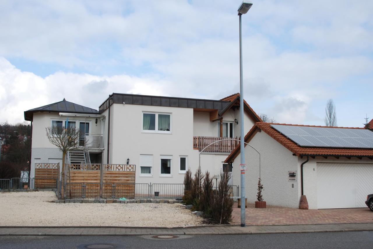 Ferienwohnungen Schaefer Obersulm Exterior foto